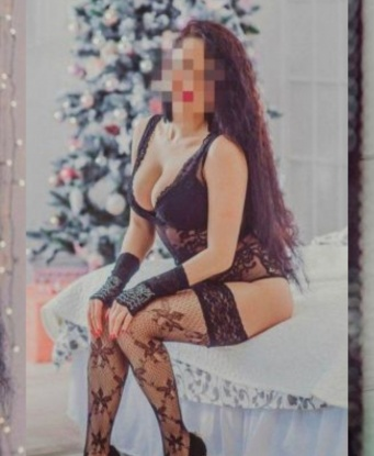 💋 Я живу в Москве и готова погрузиться с вами в мир страсти и наслаждения. Со мной вы переживете незабываемые моменты, окутанные роскошью и элегантностью. 👠 Мои услуги крайне гибкие: фантазии, эротический массаж, ролевые игры, стриптиз и многое другое. 🌟 Уверена, что мои фото вас не оставят равнодушными, и вы оцените мою красоту и сексуальность. 💃 Оставляйте свои отзывы о встрече, и мы снова сможем насладиться приятной компанией друг друга. Так что не откладывайте, дайте мне знать, как я могу сделать ваш вечер особенным! 😉✨ Марсель
